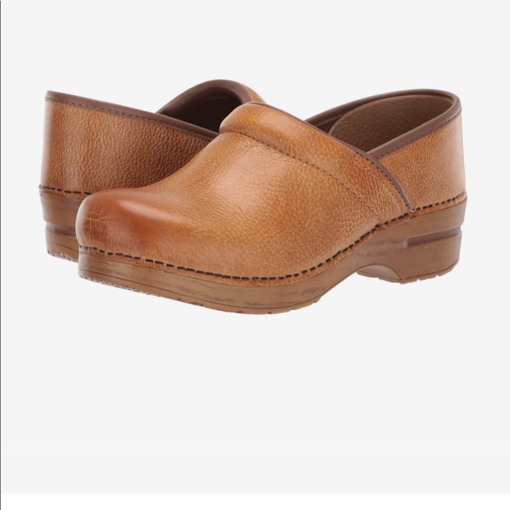 Dansko honey distressed clogs size 37